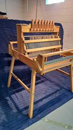 Buonissimo telaio tessatura Finlandese dal marchio Varpapuu