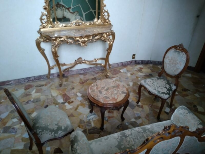 Toilette con Specchiera stile Rinascimento veneziano h255x130