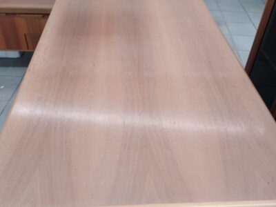 Scrivania angolare Noce massello base Marmo bianco 235+200x100cm