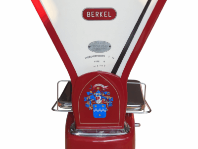 Bilancia Berkel modello Z e O restaurata