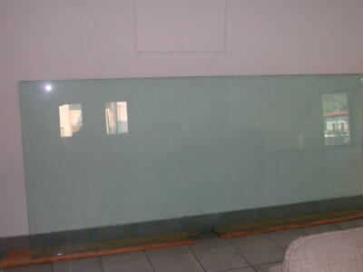 Scrivania direzionale in Cristallo temperato fumè 280x120cm