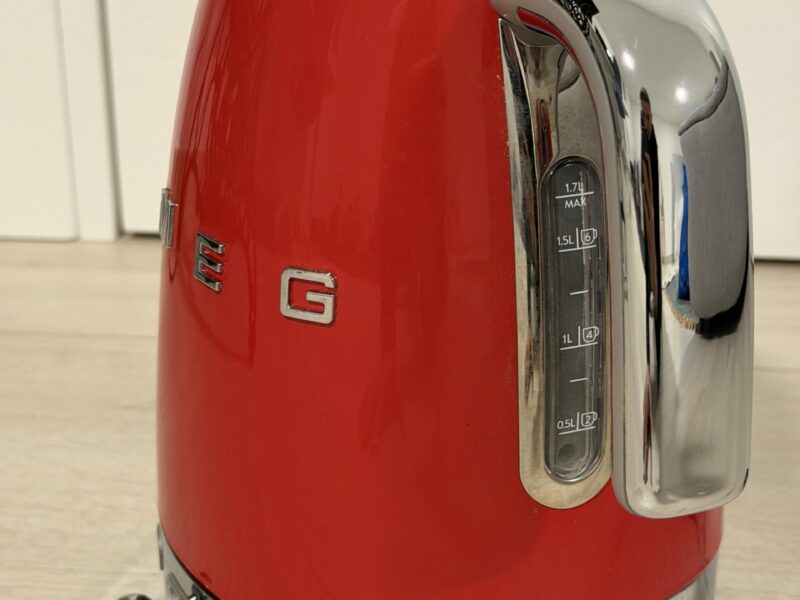 Bollitore SMEG retrò 50’s rosso