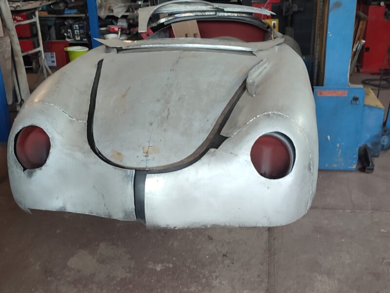 Porsche 356A speedster in alluminio