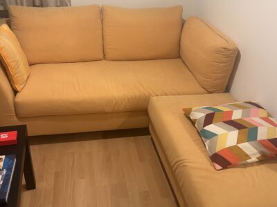 Divano 2 posti + pouf