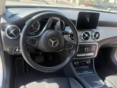 Mercedes GLA200 solo 40000km