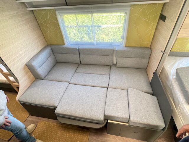 Roulotte FENDT 560 SKM APERO 2024 – PARI AL NUOVO / FULL OPTIONAL / OCCASIONE