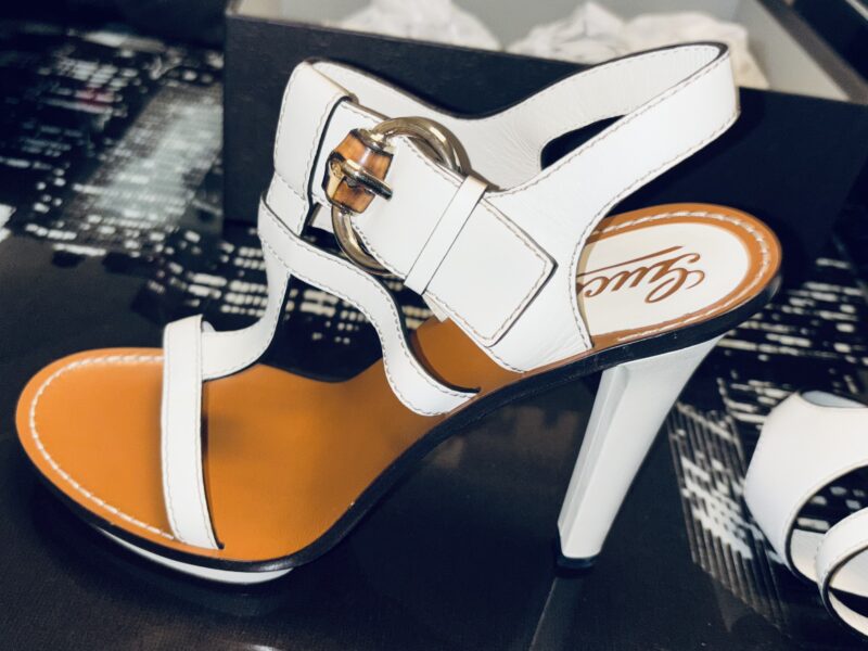 Vendo sandali Cesare Paciotti