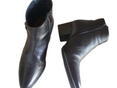 Scarpa donna con chiusura lampo, pelle nera lucida, no. 36