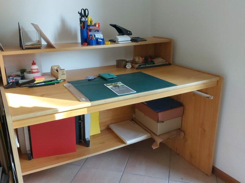 Scrivania color legno chiaro 124 x 72cm