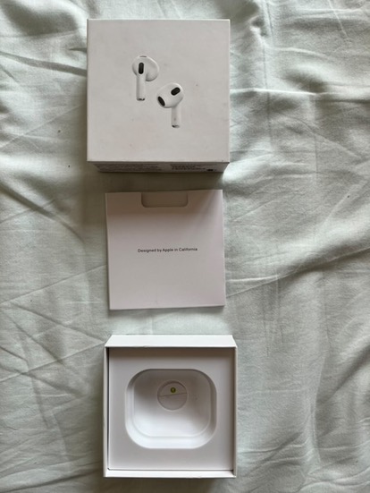 AirPods Gen 3 MagSafe