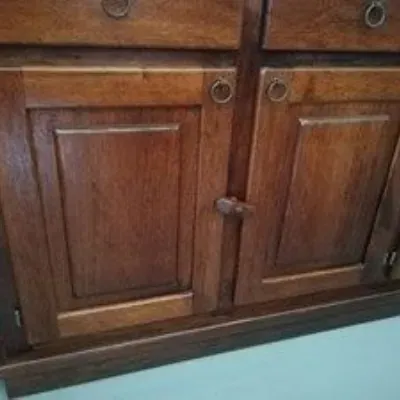 Mobile credenza in legno massello con 4 ante e cassetti