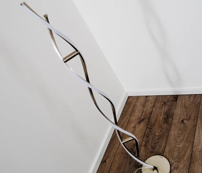 Lampada da terra LED regolabile