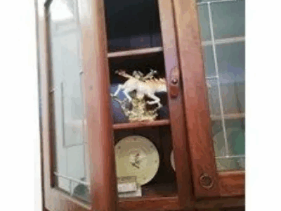 credenza con vetrina