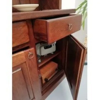 credenza con vetrina
